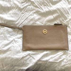 Michael Kors Wristlet